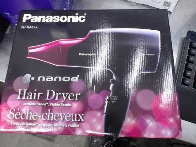 Hair dryer panasonic neuf en boite