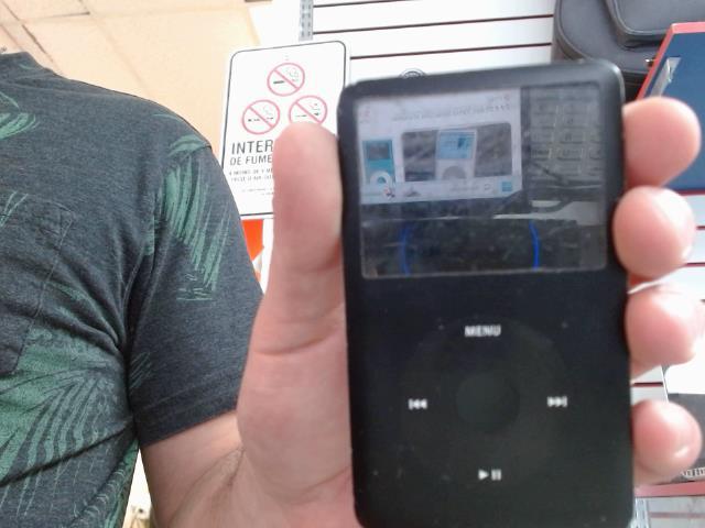 Vieux ipod avec moitier ecran non focnti