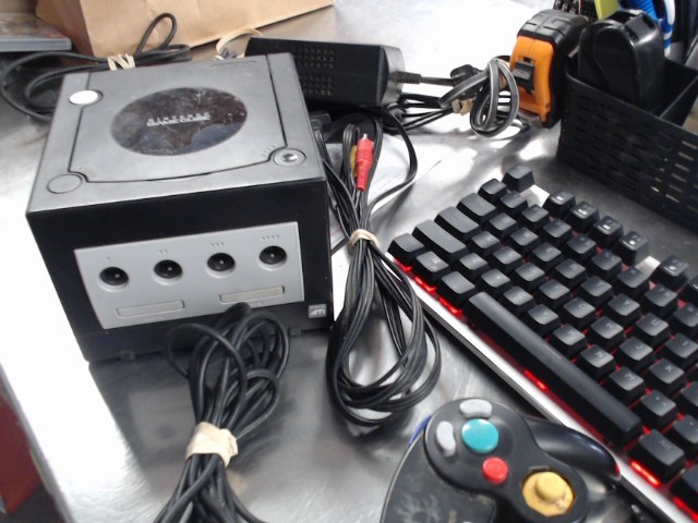 Nintendo gamecube +manette+cable