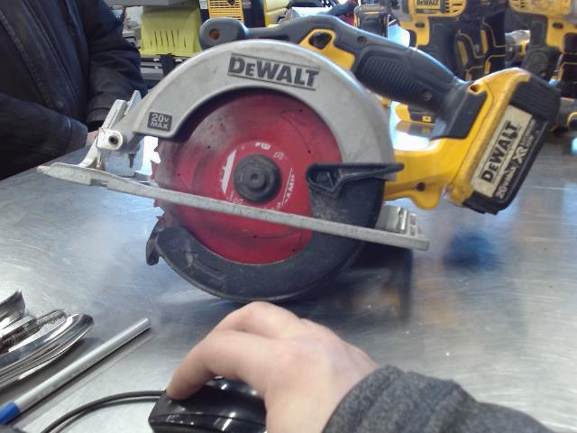 Scie ronde a batterie dewalt no charge