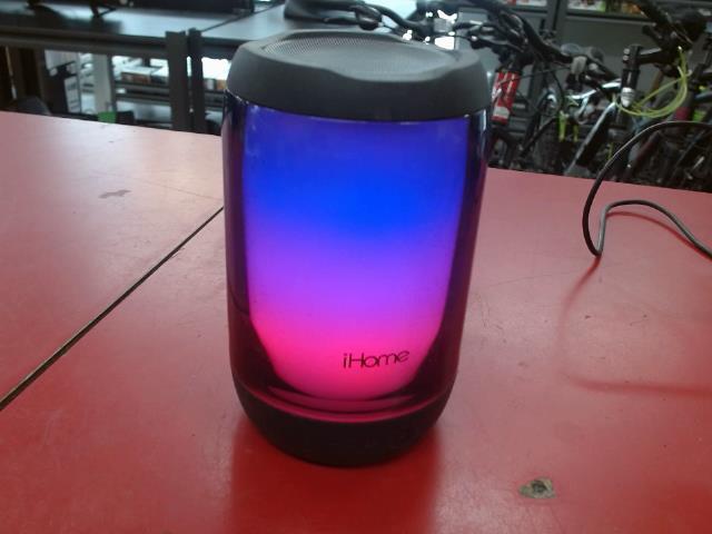 Speaker bluetooth ihome playglow