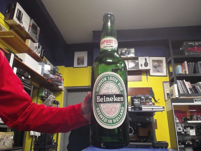 Grosse bouteille de heineken deco