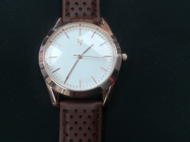 Montre rose gold cadran blanc