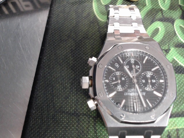 Montre audemars piguet royal oak argent