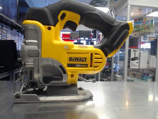 Scie sauteuse dewalt