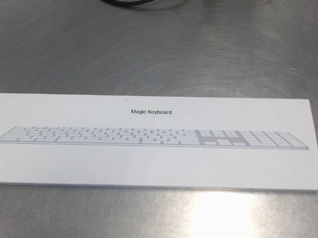 Clavier magic blanc