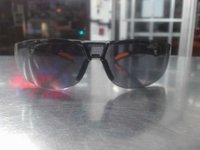 Uvex work sunglass