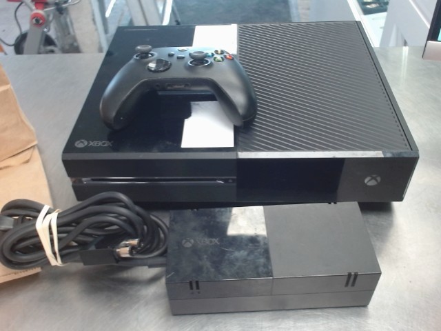 Xbox one+manette+fils