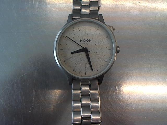 Montre nixon grise stainless