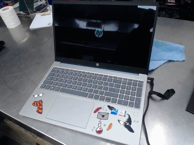 Laptop i5-13th/8gb ram/1tb ssd