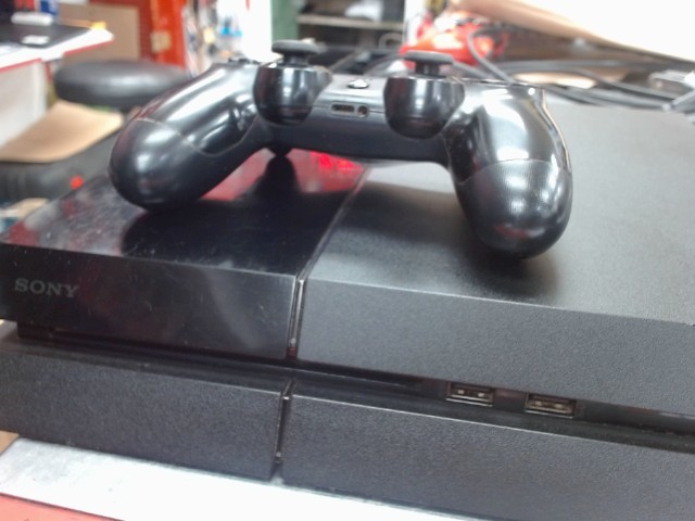 Console ps4 avec 2 manete