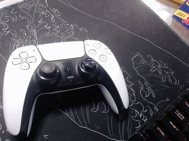 Manette blanche ps5 (no rubber joystick)