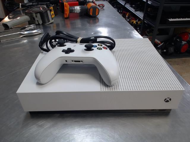 Xbox one s 1to + man + fil