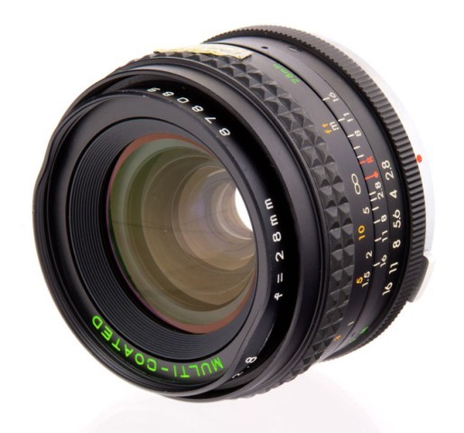 Makinon 28 mm lens