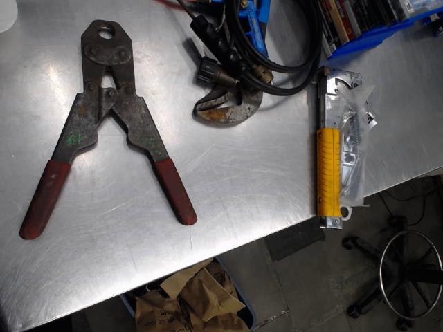 Crimping tool