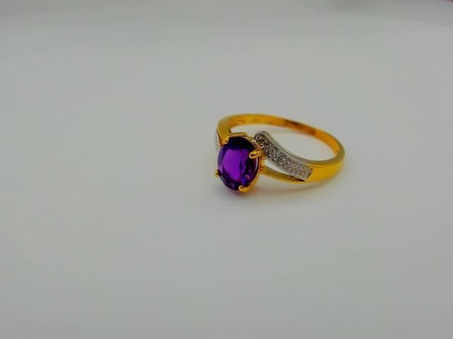 BAGUE EN OR 10KT