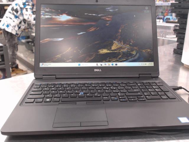 240hd/i5/2.5ghz/8ram/win11/