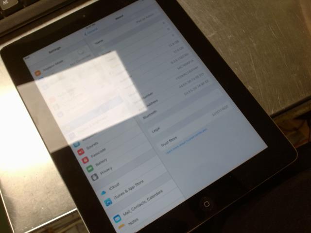 Ipad 2nd 16gb (ios 9.3.5) no char