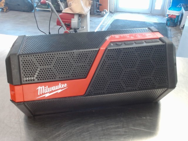 Radio/speaker bluetooth milwaukee m18