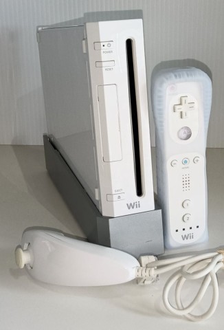 Nintendo wii blanche+2 manettes+fils