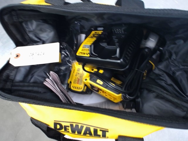 Kit dewalt(drill/impact/2batt/charg)