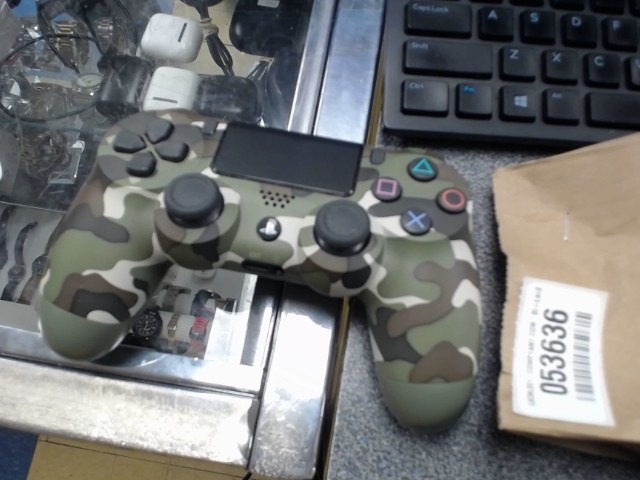 Camo ps4 remote works fine