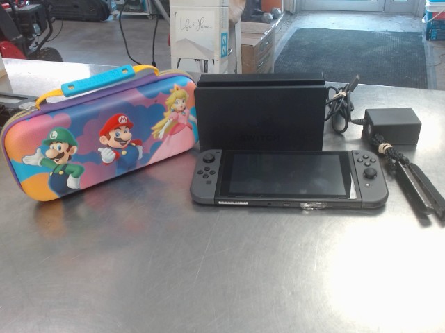 Switch avec dock et fil + case