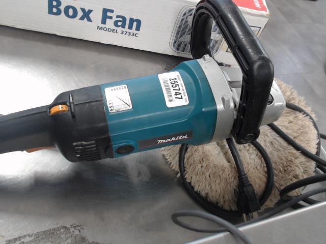 Makita 9227c a fils bouffer