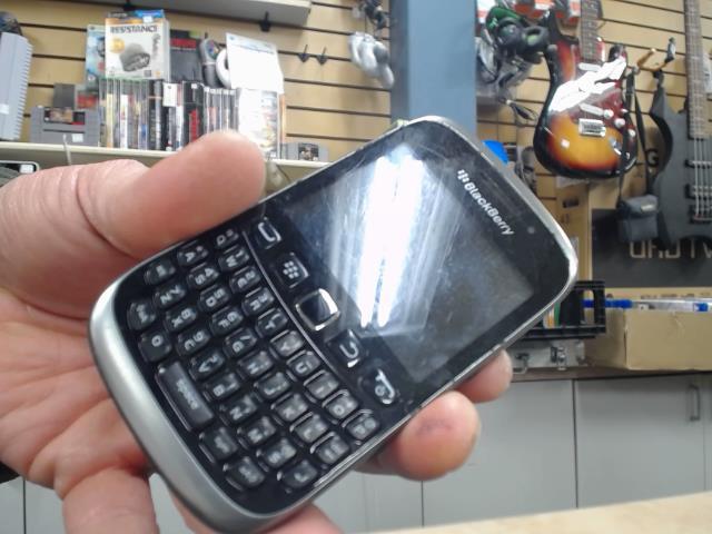 Blackberry 9320