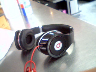 Casque beats blanc by dr.dre avec cable