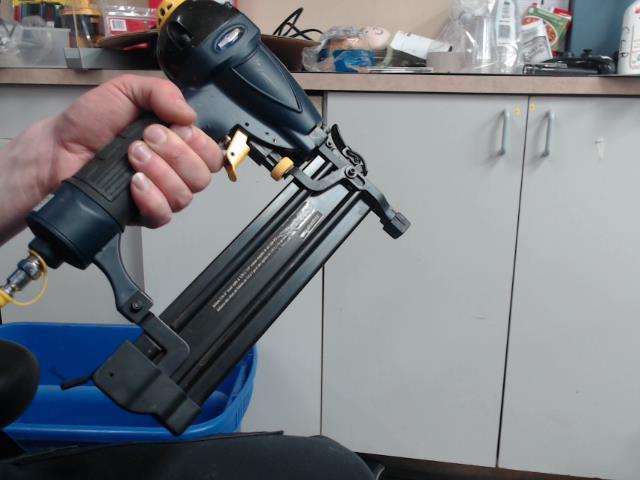 Air powered 2 in 1 nailer