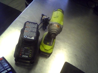 Kit de drill ryobi+chargeur