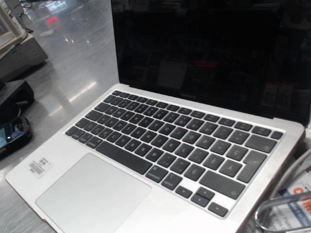 Macbook pro 2020 dans boite